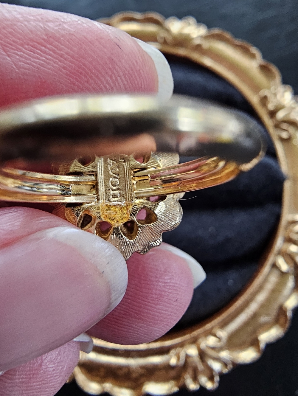 Vintage Avon Ring Size 3.5/4.5 - Picture 8 of 8